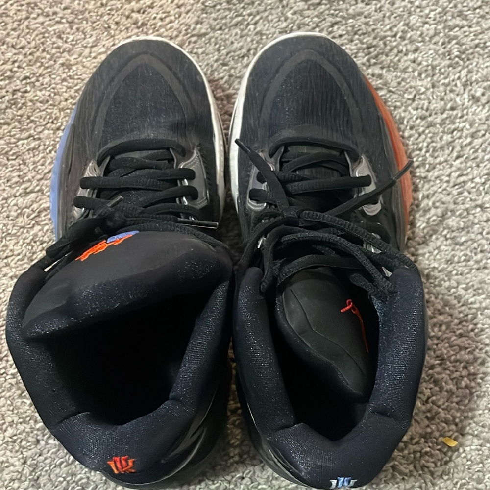 Kyrie  boys shoes